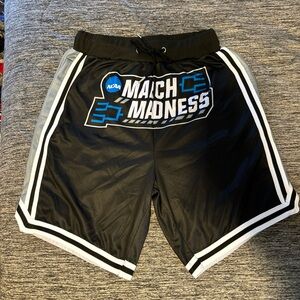 PLAYER EXCLUSIVE MARCH MADNESS SHORTS (SIZE XL)